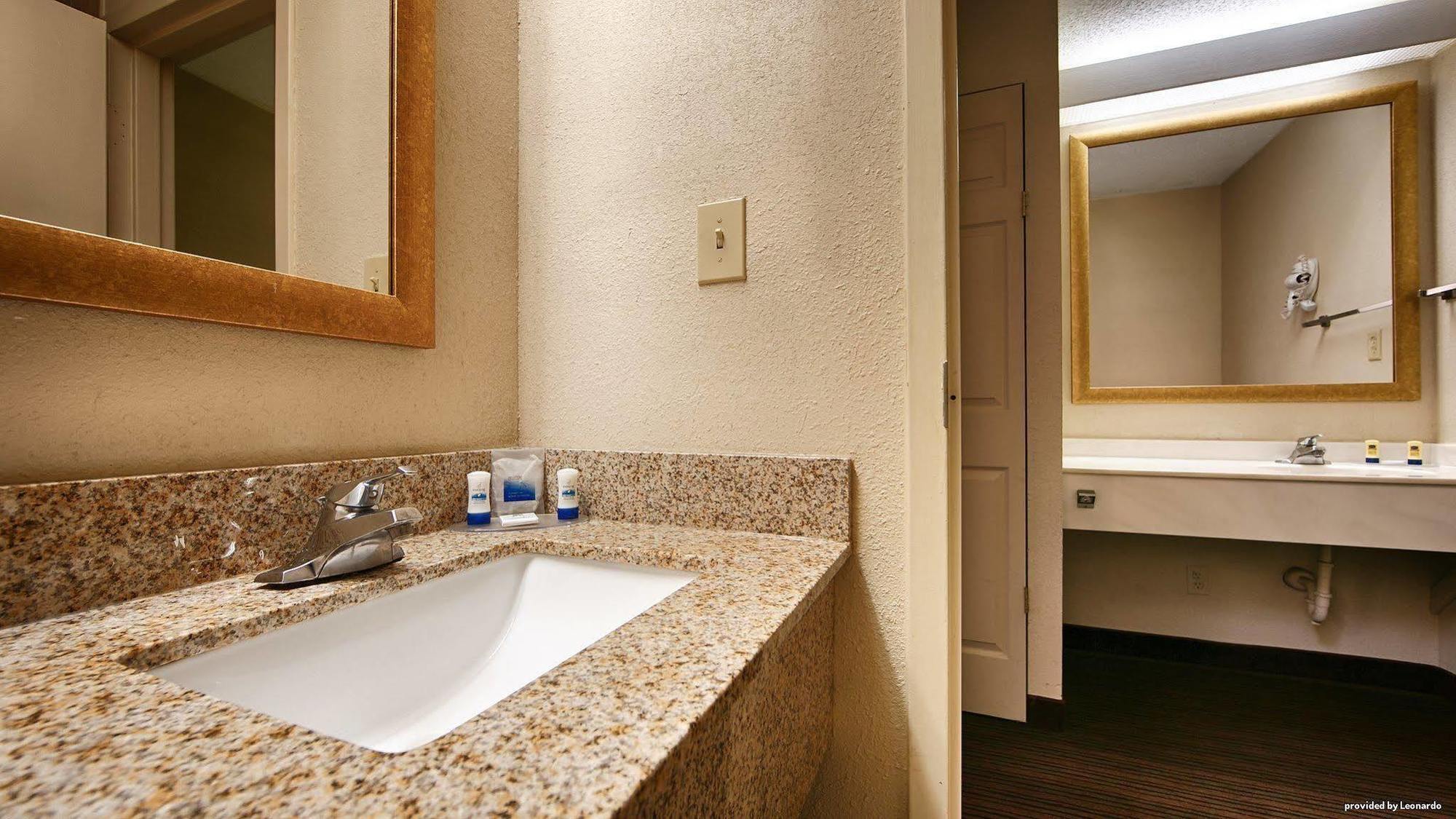 Western 3* Bordentown